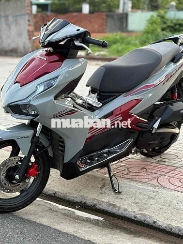 Honda Air Blade 125 2024 Xám đỏ 800 km
