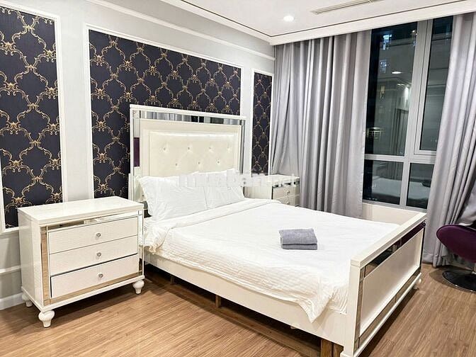 Chính chủ bán căn hộ 3PN Vinhomes Central Park Central 1 view sông đẹp