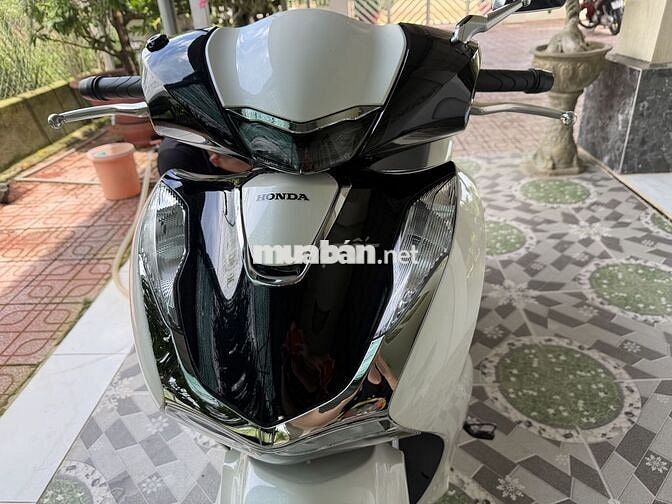 Honda SH125i 2025 Trắng