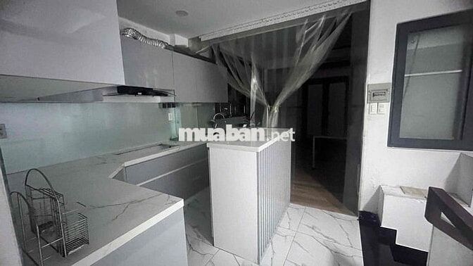 NHÀ PHỐ HẦM THANG MÁY 6PN FULL NỘI THẤT