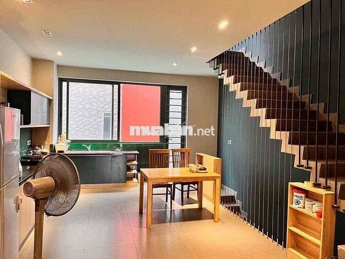 NHÀ PHỐ 4PN NỘI THẤT ĐẸP THANG MÁY