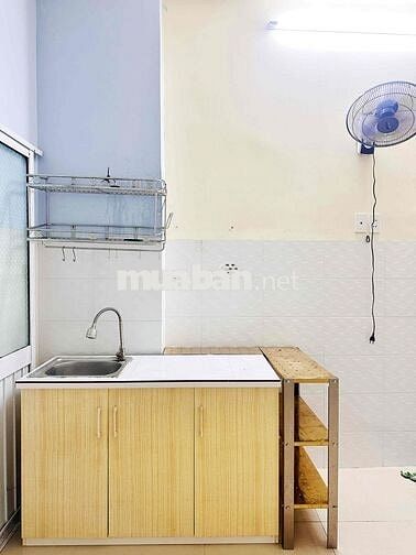 phòng thuê 20m2 riêng chủ có máy lạnh