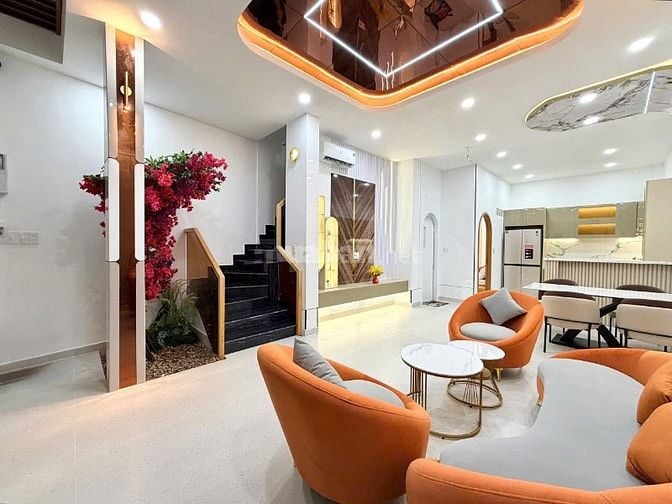 ⭐️Nhà 2 lầu DT:5,2x12m tuyệt đẹp Cao cấp hẻm Nơ Trang Long, P13