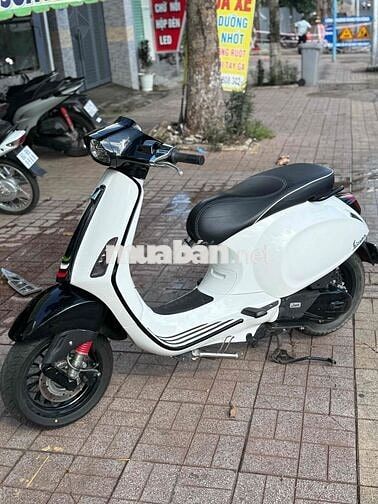 Piaggio Vespa Sprint ABS Trắng