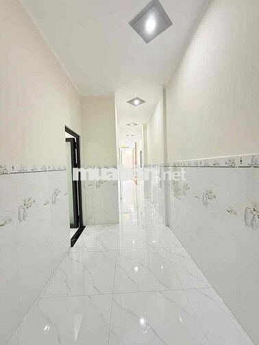 Nhà tân vạn 105m2 hoàn công 3pn giá 2,680tr