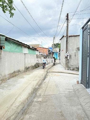 Nhà tân vạn 105m2 hoàn công 3pn giá 2,680tr