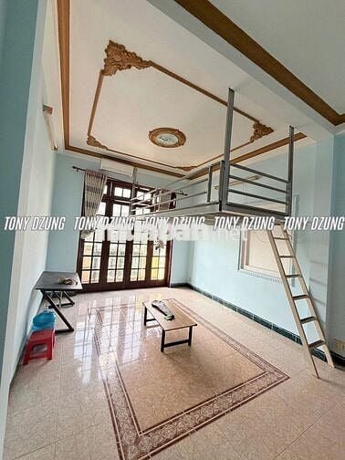 Phòng gác máy lạnh ban công rộng & thoáng,Ngay CÔNG VIÊN Gia Định 500m