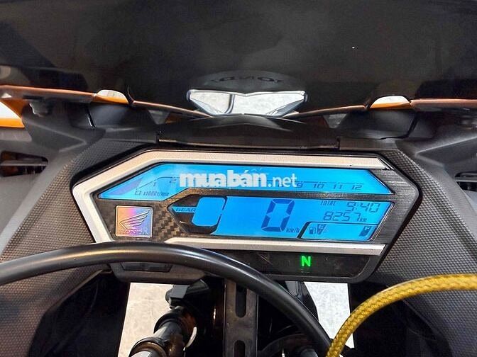 Honda CBR150R Repsol 2020 Cam Đen Trắng