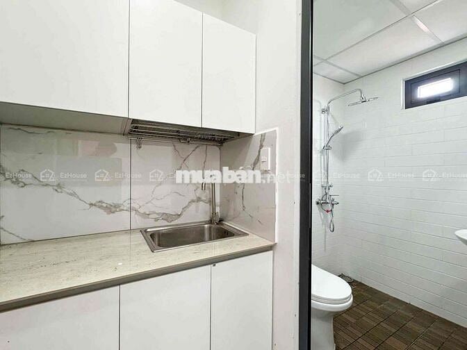 Căn hộ mới Keng, 60m2 Lạc Long Quân, Thang máy Full nội thất, Từ 5tr5