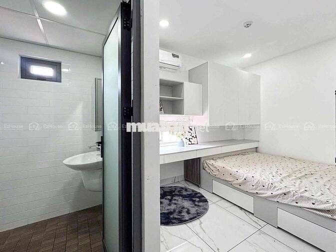 Căn hộ mới Keng, 60m2 Lạc Long Quân, Thang máy Full nội thất, Từ 5tr5