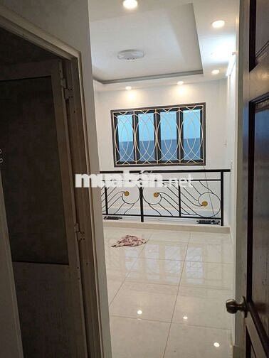 Nhà 4 lầu gần khu Bắc Hải, Hẻm xe hơi gồm 4pn và 3 tollet