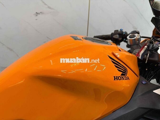 Honda CBR150R Repsol 2020 Cam Đen Trắng