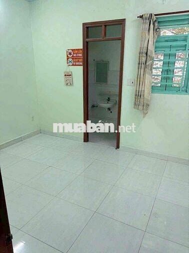 CHO THUÊ NHÀ NGUYÊN CĂN HẺM 7m LÂM THỊ HỐ GIÁ TỐT