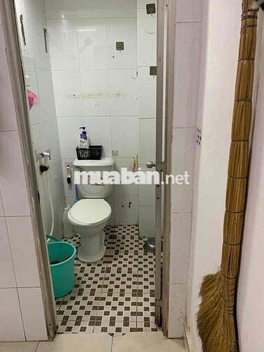 cho thuê phòng giá rẻ đoàn văn bơ q4
