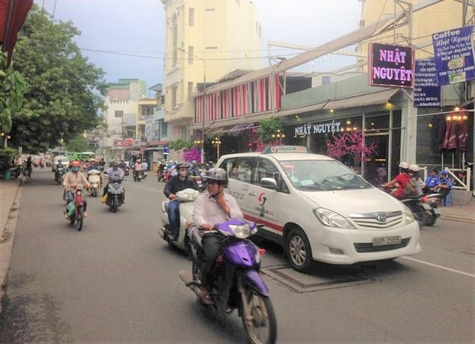 Nhà Sát Mặt Tiền đường Tân Kỳ Tân Quý ngay chợ, DTSD: 300m2, 8PN,11