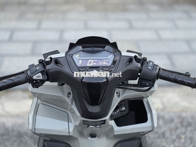 Honda Vario 160 ABS Sport Xám xi măng 6795 km