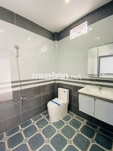 Nhà trệt lầu mới hoàn thiện tại Kdc Đông Phú TP Cần Thơ hỗ trợ vay 