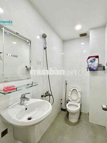 Phòng ban công 38m2 siêu thoáng gần Bến Xe Quận 8