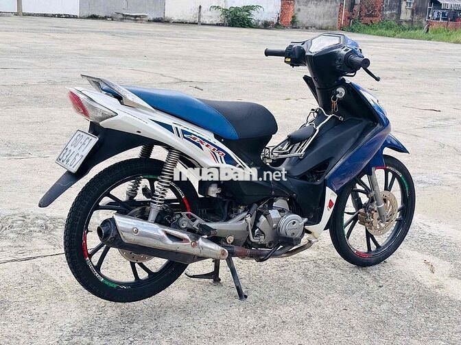 Suzuki Axelo Xanh trắng Xe số