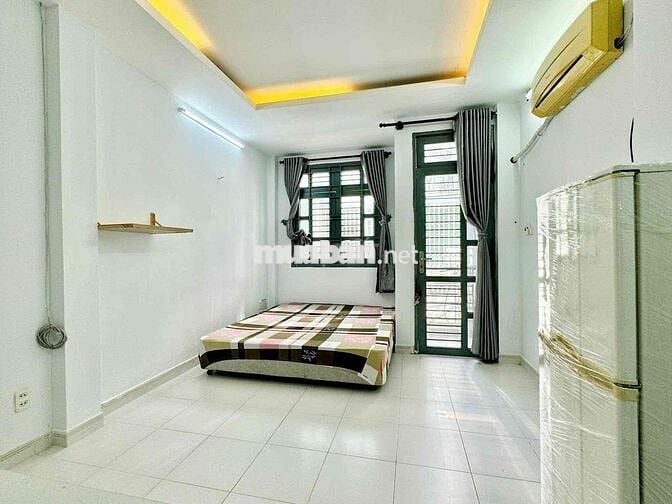 Cho thuê phòng ban công Dương Bá Trạc Q8 kế cầu Nguyễn Văn Cừ