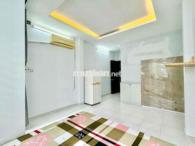 Cho thuê phòng ban công Dương Bá Trạc Q8 kế cầu Nguyễn Văn Cừ