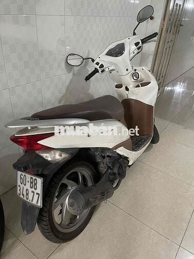 Honda Vision Trắng