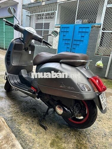 Piaggio Vespa GTS 125 125cc Xám