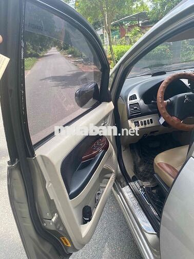 Mitsubishi Grandis 2008 Bạc