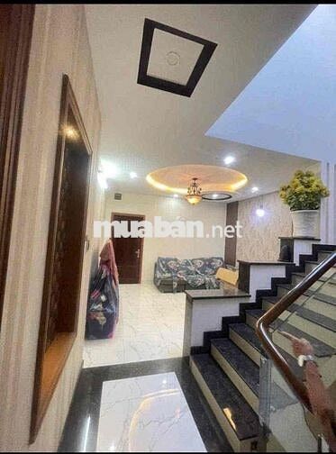 Nhà ĐỐI DIỆN CÔNG VIÊN Full nội thất khu Tên Lửa 4.5x20,3.5 tấm
