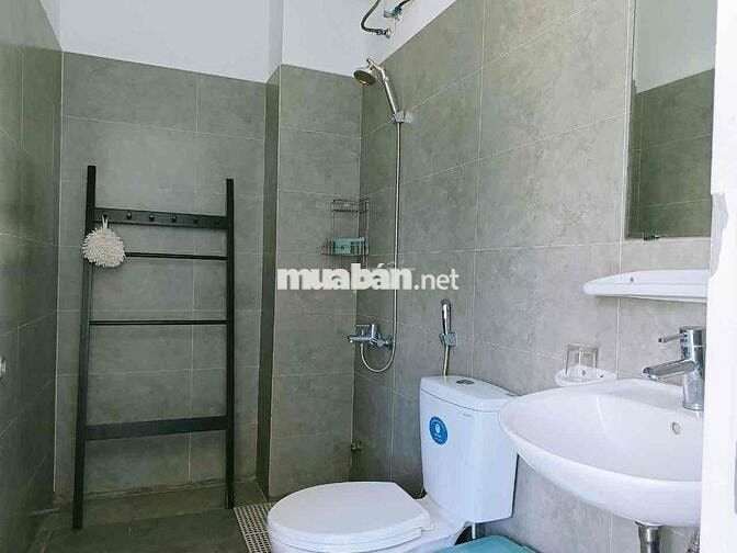 Cho thuê nhà 3PN full nội thất gần biển Tân Trà