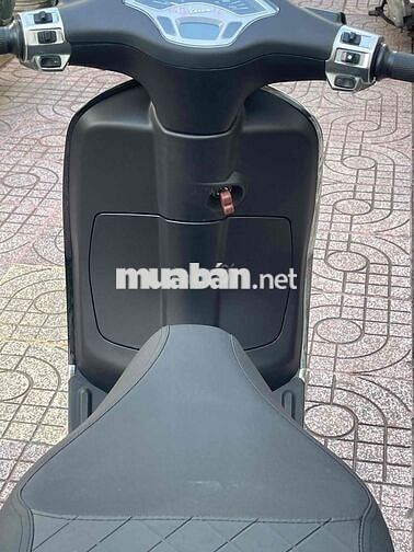Bán Vespa Sprint 2014 Đen,Bstp chính chủ xe đẹp