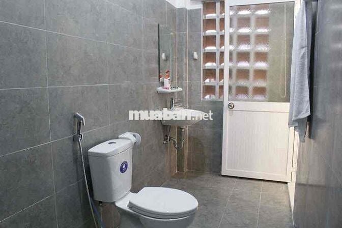 Cho thuê nhà 3PN full nội thất gần biển Tân Trà