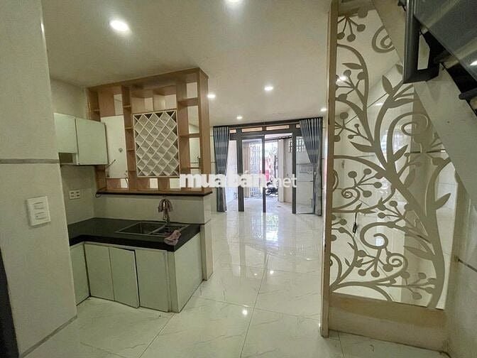 Bán nhà 2 tầng - 45m2 4.5x10 - đường 10M thông Quang Trung