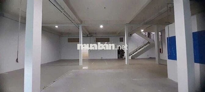 Cần cho thuê xưởng  PTTN  DT 17 x25 .1 trệt 1Lầu  đường công giá 70 TL