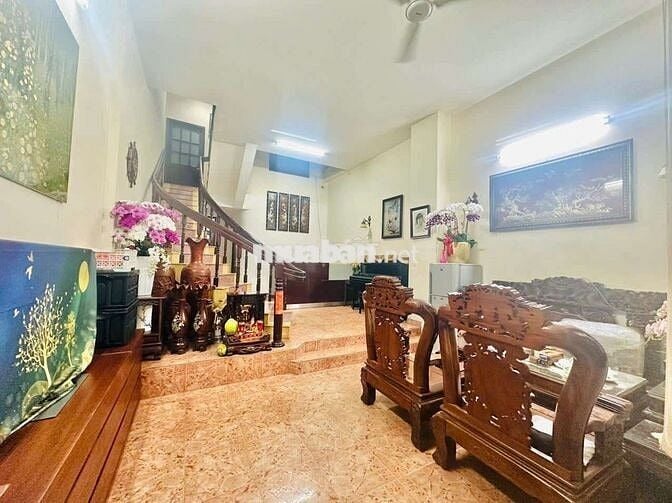 CHO THUÊ NHÀ NGUYÊN CĂN ĐƯỜNG PHỔ QUANG, P2, Q. TÂN BÌNH 