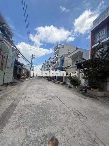 nhà thuê an dương vương an lạc bình Tân DT 68m giá 12tr