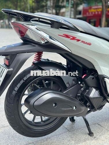 Honda SH Mode 125 ABS 2025 Xám Đen 4.000km