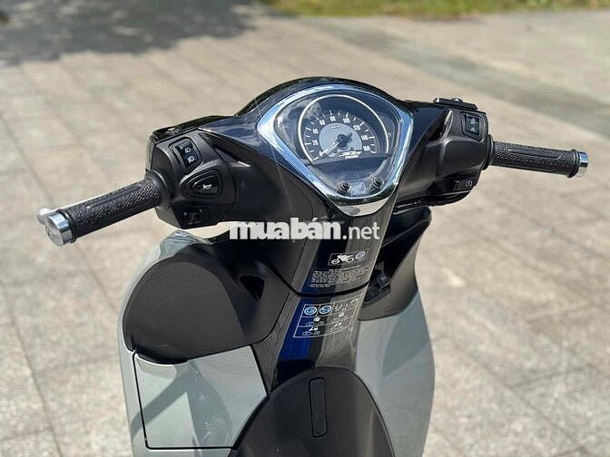Honda SH Mode 125 ABS 2025 Xám Đen 4.000km