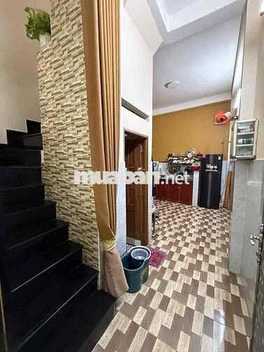 Chính Chủ Bán Nhà 2 Tầng Khu Nguyễn Sơn • gần 40M2 • Hẻm Thông 3M