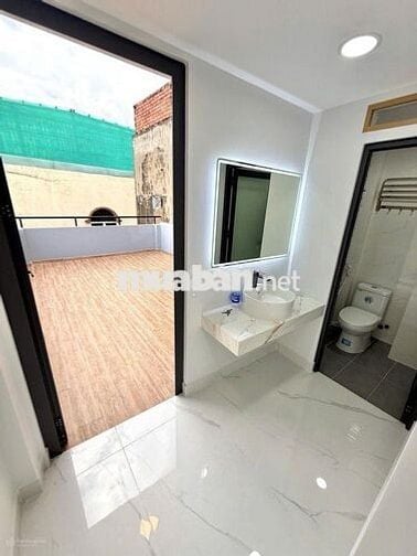 Quận 4 mặt tiền kinh doanh sầm uất nhà mới BTCT 3 tầng 50m2 chỉ 9,8 tỷ