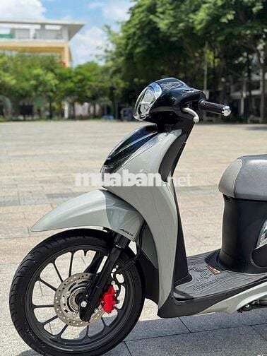 Honda SH Mode 125 ABS 2025 Xám Đen 4.000km