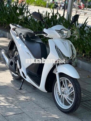 SH 125 2015 Trắng đen Bstp Chính chủ Máy zin