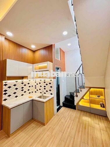 Nhà nhỏ 2 TỶ Cực Hiếm • 20M2 vuông vức • Cách Mặt Tiền Gò Dầu 10M