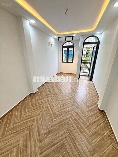 Quận 4 mặt tiền kinh doanh sầm uất nhà mới BTCT 3 tầng 50m2 chỉ 9,8 tỷ