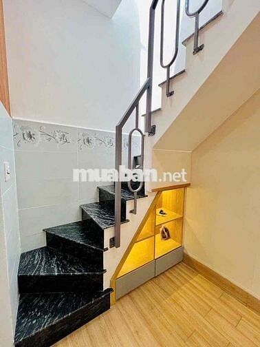 Nhà nhỏ 2 TỶ Cực Hiếm • 20M2 vuông vức • Cách Mặt Tiền Gò Dầu 10M