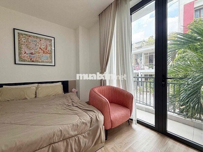 Cho thuê căn hộ studio ban công, máy giặt riêng mới 100% ngay gần UEH