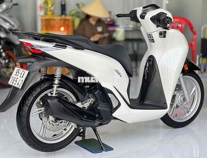 Honda SH 125i CBS 2025 bst 9c zin. nợ xấu trả 50%