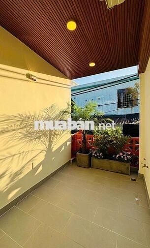 Nhà Full Nội Thất Trung Tâm Thành Phố Gần Biển