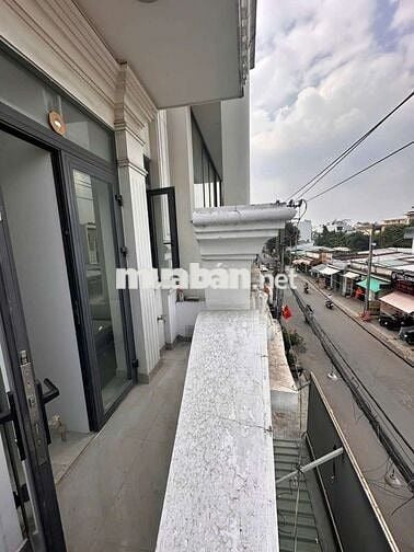 2PN +1PK + BANCOL FULL NỘI THẤT NGAY CV LÀNG HOA