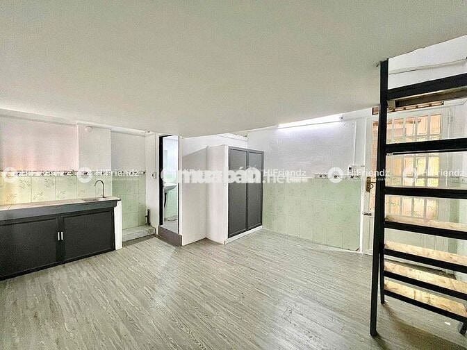 Cho Thuê Phòng Gác Cửa Sổ Trời Nội Thất Gần Luỹ Bán Bích - Đầm Sen